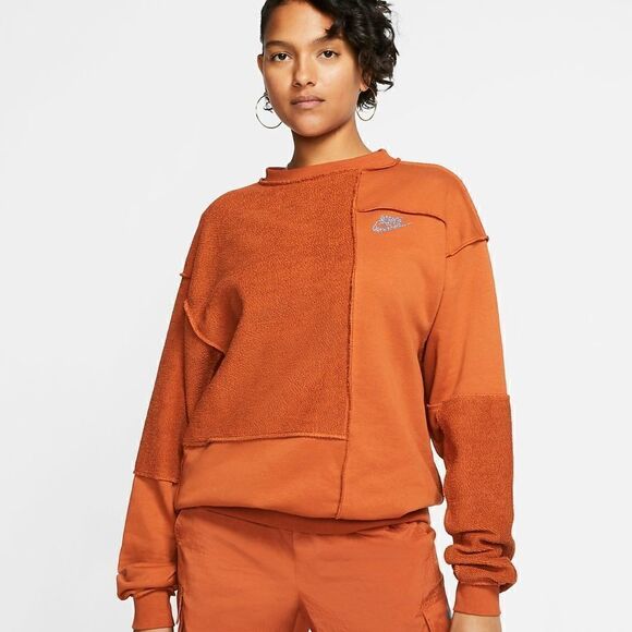 Nike Tech Sportswear Women's Fleece Sweatshirt New - Picture 1 of 7